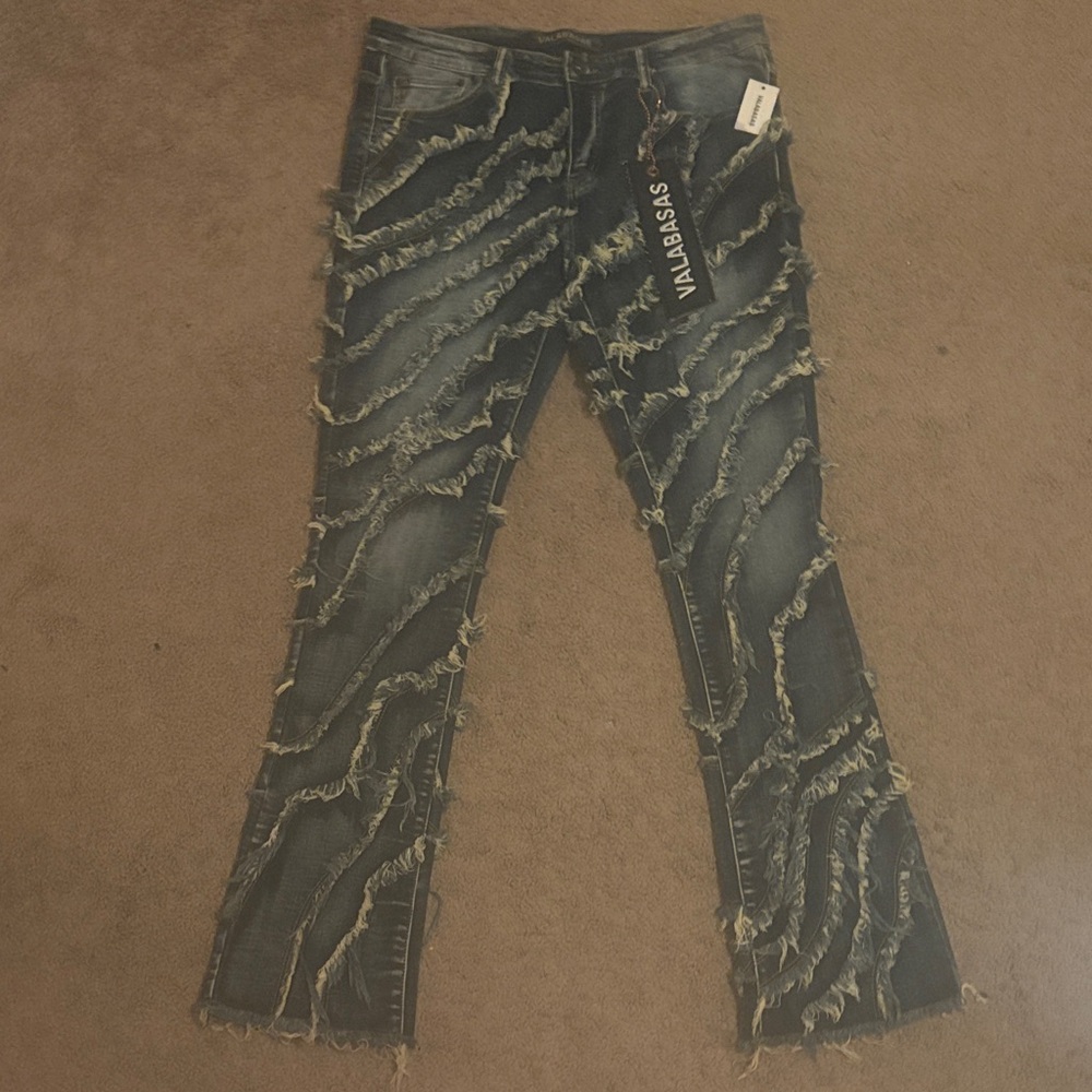 Valabasis Distressed Flare Jeans with Fringe Details size 38